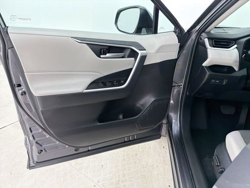 Used 2024 Toyota RAV4 XLE image 21