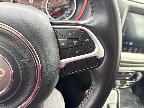 Used 2020 Jeep Compass Trailhawk image 24