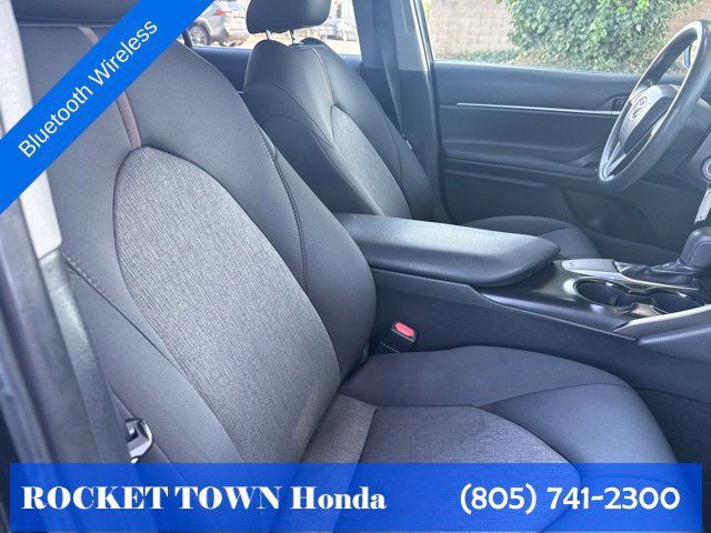 Used 2019 Toyota Camry LE FWD image 18