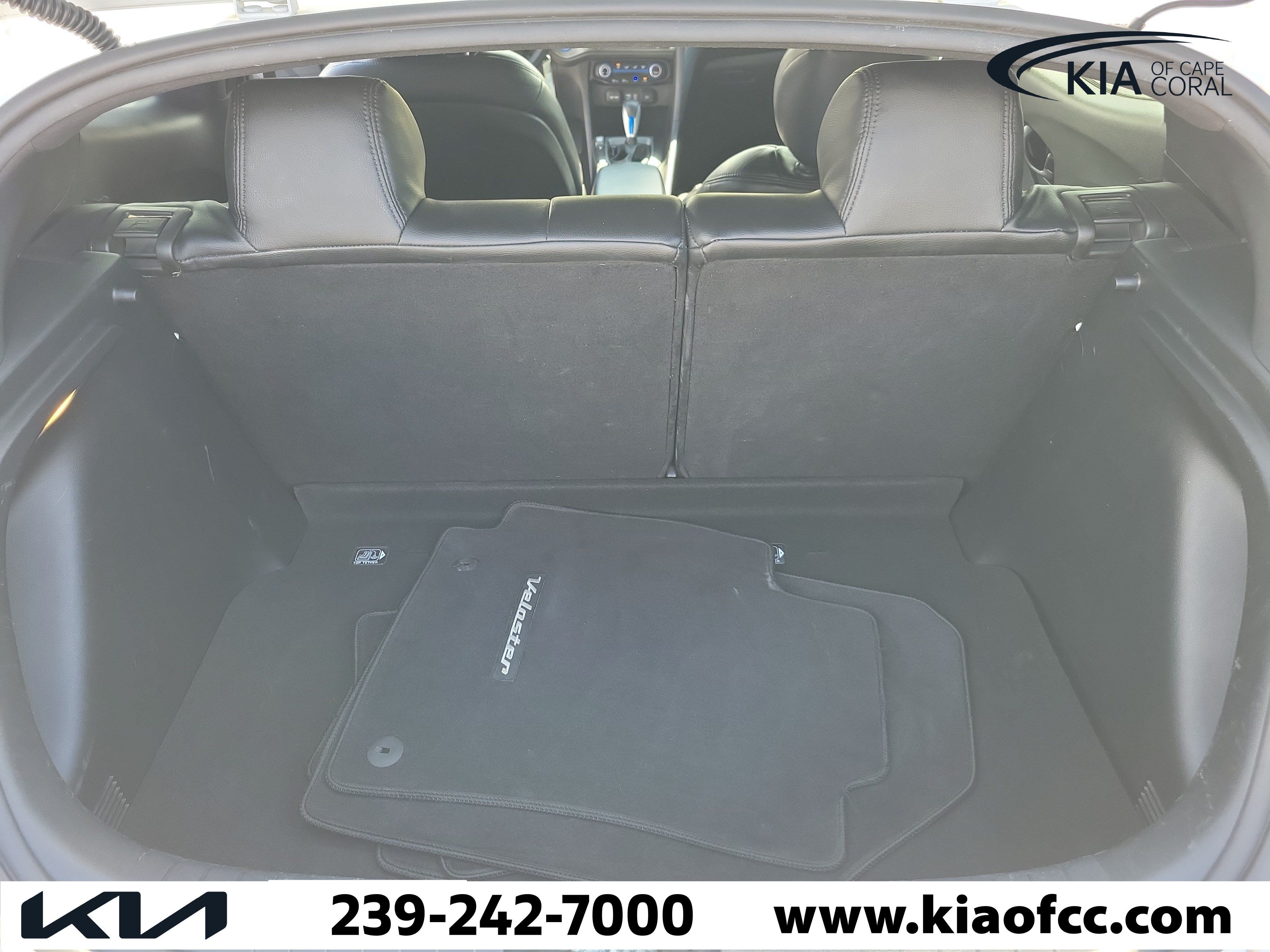 Used 2019 Hyundai Veloster 2.0 FWD image 11