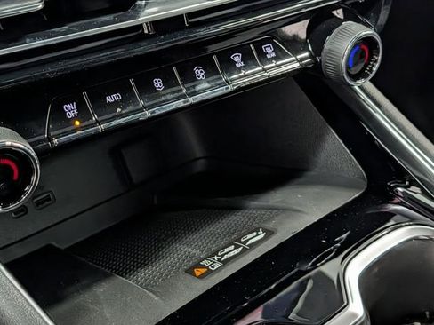New 2026 Chevrolet Traverse LT AWD/4WD image 26