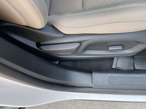 Used 2023 Ford Explorer XLT image 49