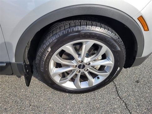 Used 2019 Lincoln MKC Select w/ Select Plus Package image 14