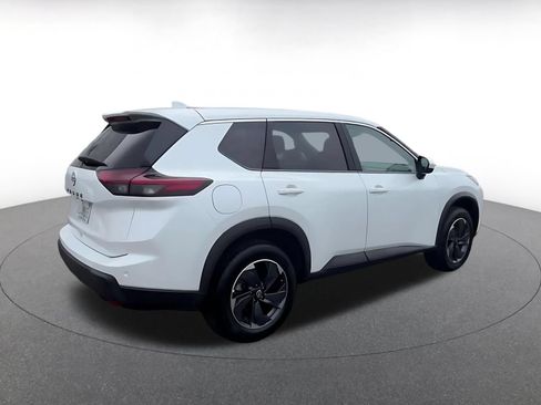 Used 2025 Nissan Rogue SV FWD image 13