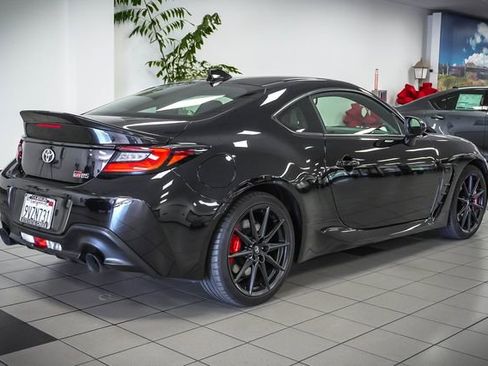 Used 2024 Toyota GR86 Premium w/ Performance Package RWD image 6