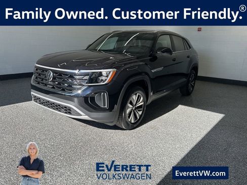 New 2026 Volkswagen Atlas Cross Sport SE AWD/4WD image 1
