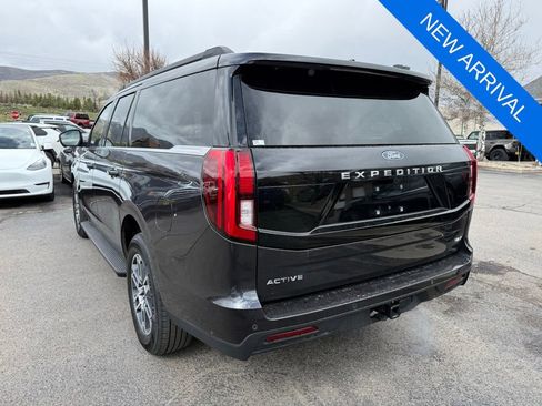 Used 2025 Ford Expedition Max Active AWD/4WD image 4