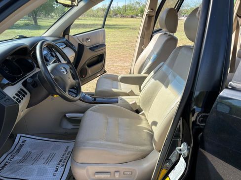Used 2003 Toyota Highlander 4WD V6 image 34