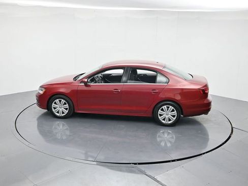 Used 2017 Volkswagen Jetta S image 37