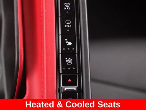 Used 2022 Chevrolet Corvette Stingray Premium Cpe w/ Z51 Performance Package RWD image 4