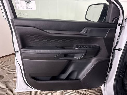 New 2026 Ford Ranger XLT w/ Black Appearance Package AWD/4WD image 17