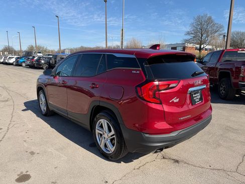 Used 2018 GMC Terrain SLE image 5