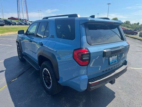 Certified 2025 Toyota 4Runner TRD Off-Road AWD/4WD image 5