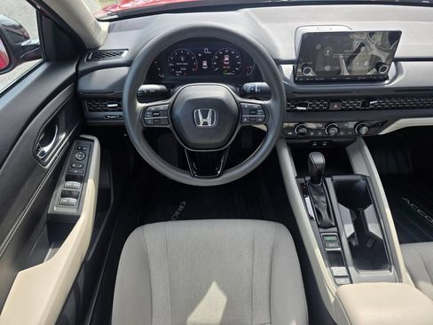 Certified 2025 Honda Accord SE image 12