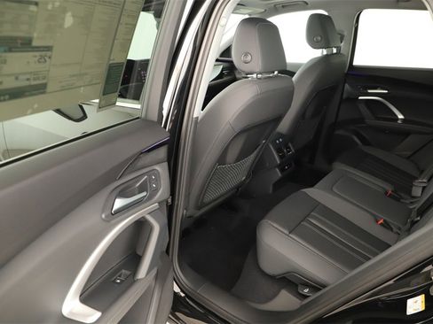 New 2025 Audi Q5 Premium image 27