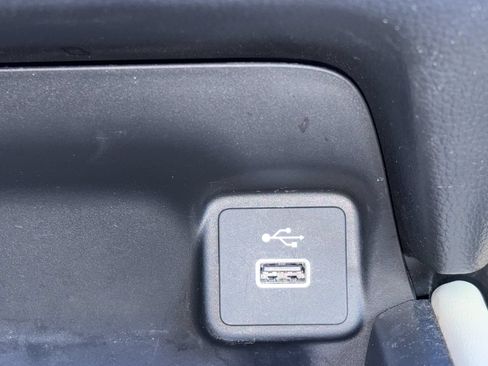 Used 2023 Honda HR-V LX image 6