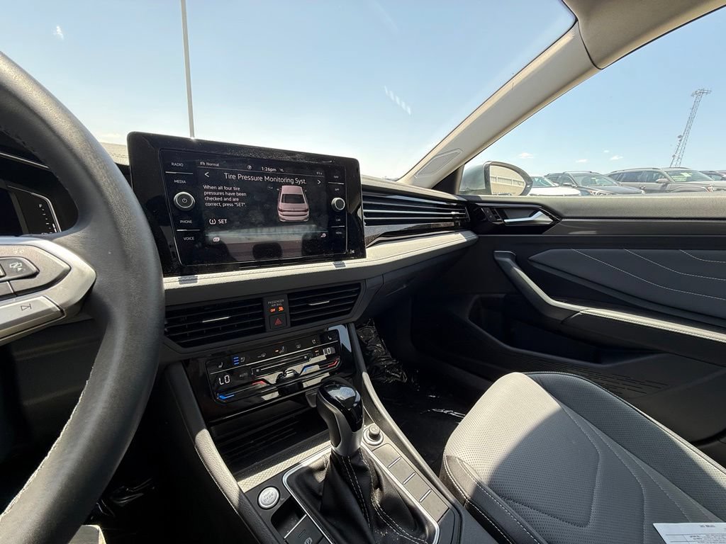 Certified 2026 Volkswagen Jetta SEL FWD image 17