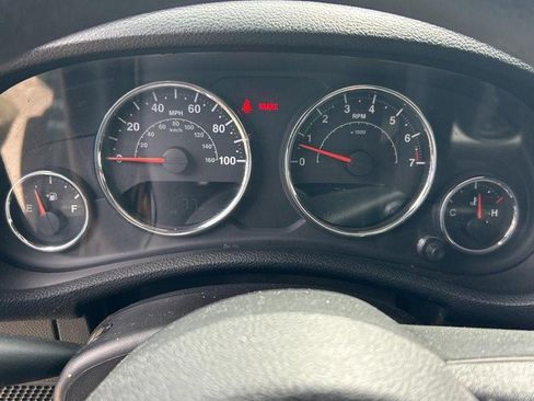 Used 2015 Jeep Wrangler Sport AWD/4WD image 16