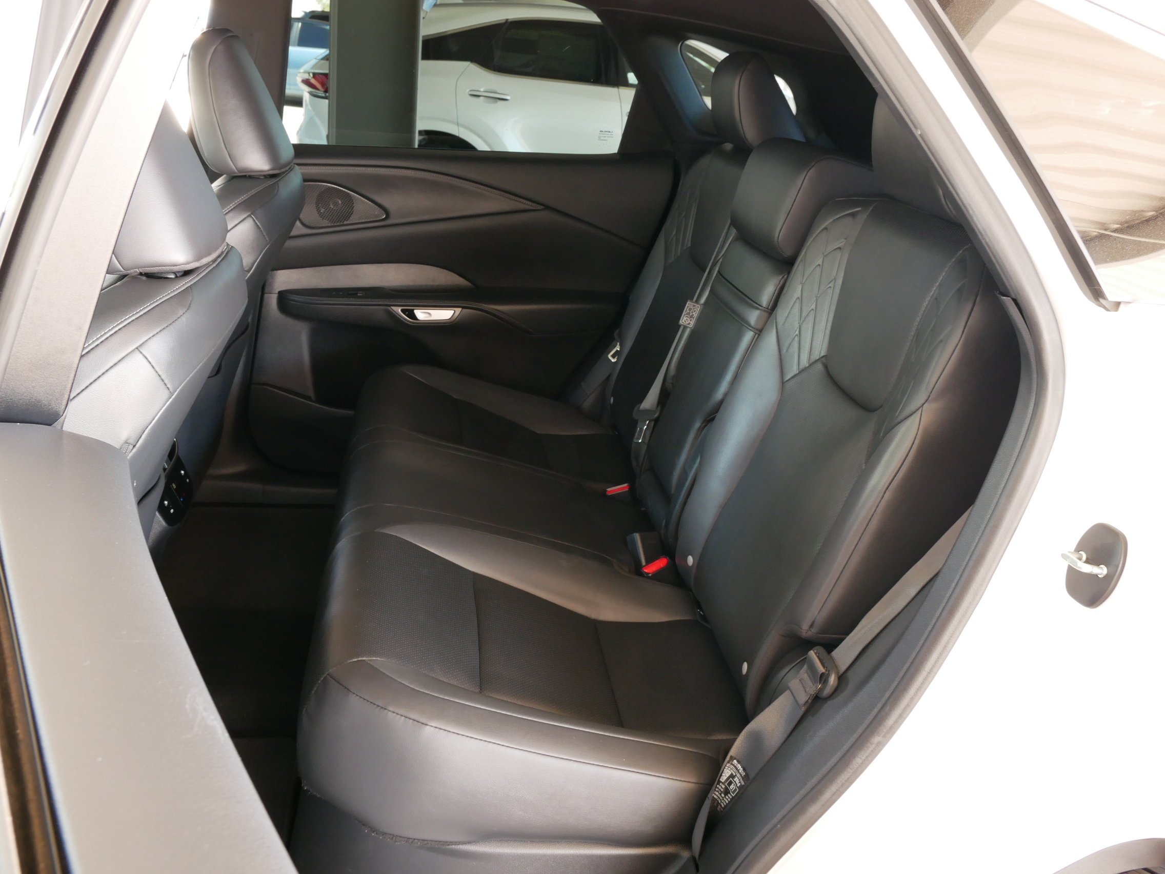 Used 2023 Lexus RX 350 FWD w/ Cold Area Package image 20
