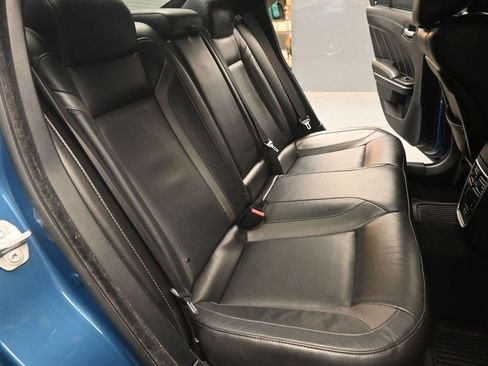 Used 2020 Dodge Charger SXT w/ Plus Group image 18