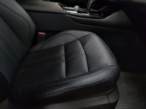 Used 2020 Maserati Levante GranSport image 13