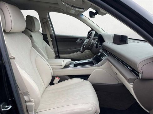 Used 2022 Genesis GV80 2.5T w/ Prestige Package 04 image 19