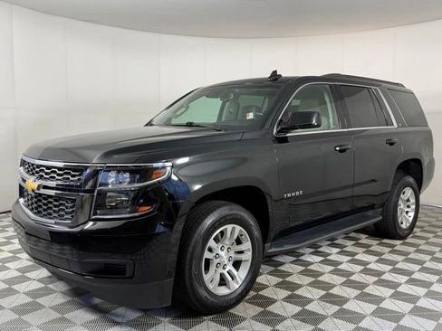 Used 2016 Chevrolet Tahoe LT image 2