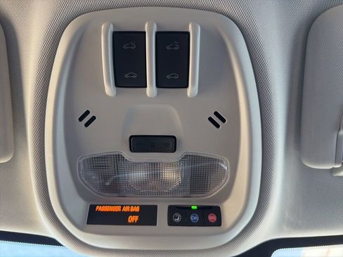 New 2026 Chevrolet Trax ACTIV w/ Sunroof Package FWD image 19