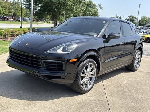 Used 2021 Porsche Cayenne w/ Premium Package AWD/4WD image 11