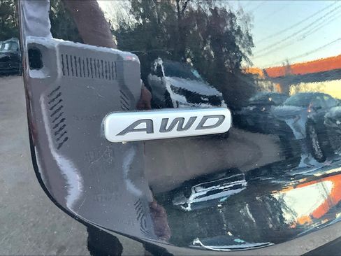 Used 2022 Kia Telluride LX image 9