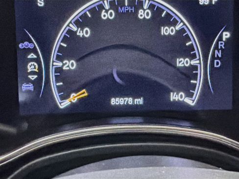 Used 2019 Jeep Grand Cherokee Altitude AWD/4WD image 8