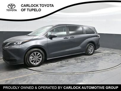 Used 2025 Toyota Sienna LE