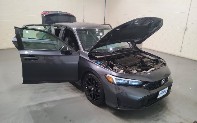 Used 2025 Honda Civic Sport image 12