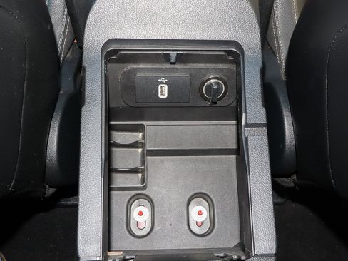 Used 2022 Ford Mustang Premium image 23