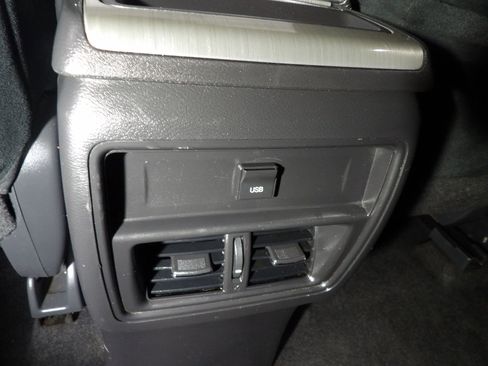 Used 2018 Nissan Murano SV image 13