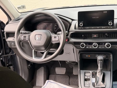 Used 2024 Honda CR-V LX image 19