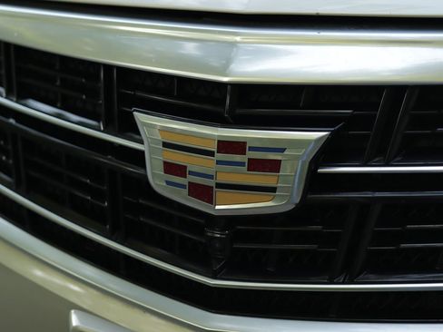 Used 2016 Cadillac XTS Luxury w/ Driver Awareness Package FWD image 34