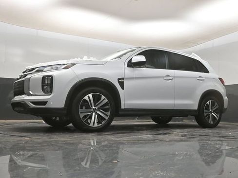 Used 2025 Mitsubishi Outlander Sport ES image 17