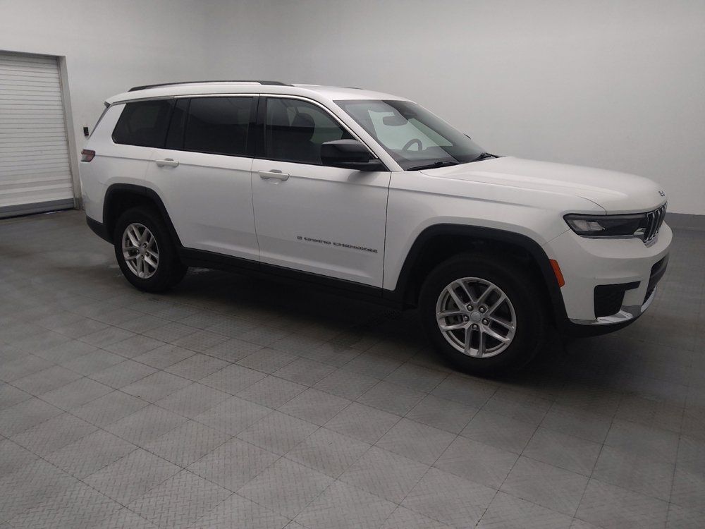 Used 2023 Jeep Grand Cherokee L Laredo RWD image 11