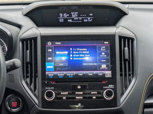 Used 2022 Subaru Crosstrek 2.5i Sport w/ Moonroof Package image 18