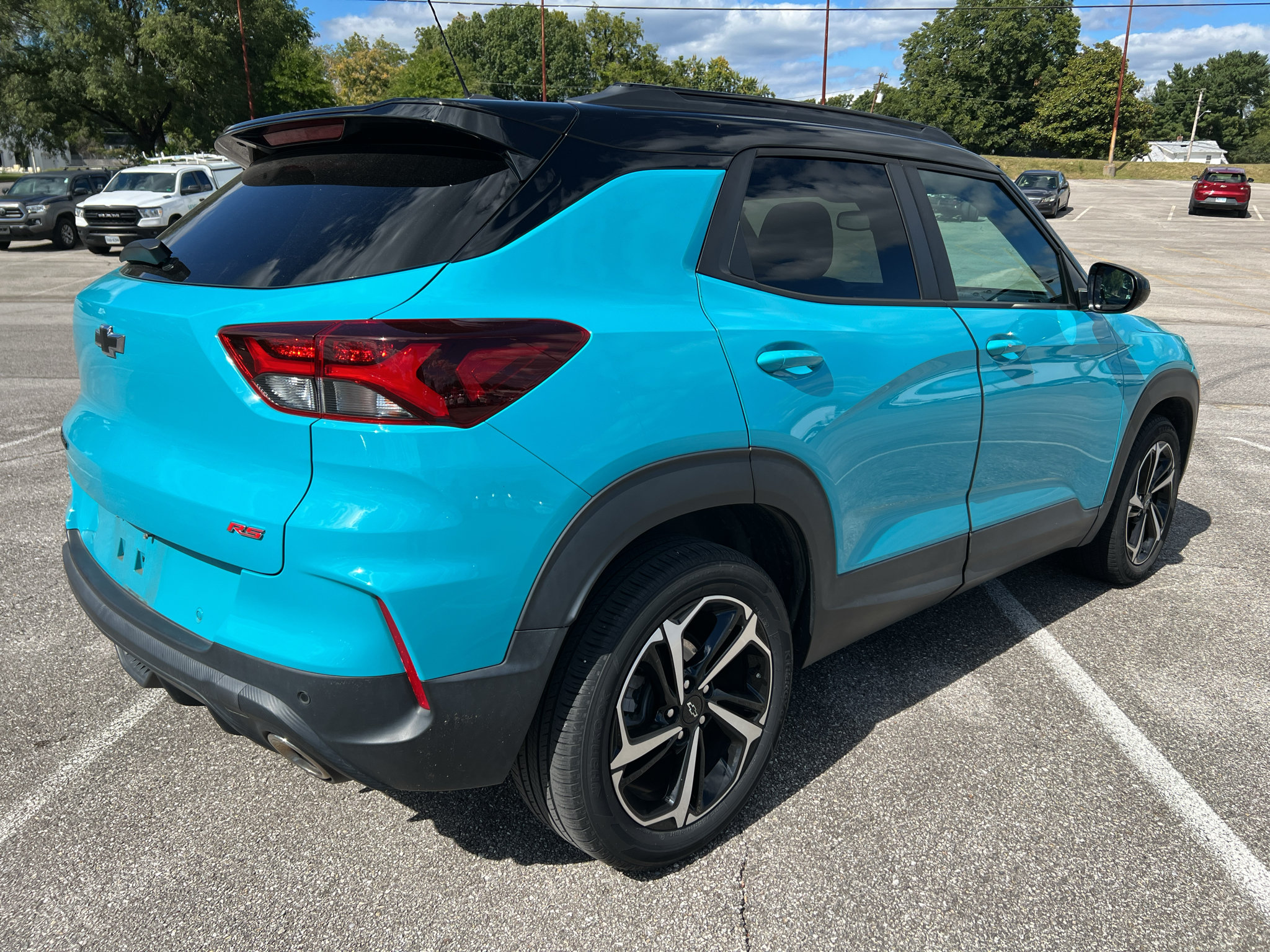 Used 2021 Chevrolet TrailBlazer RS w/ Technology Package FWD image 3