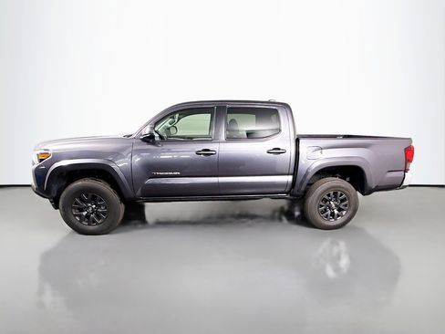 Used 2023 Toyota Tacoma SR image 6