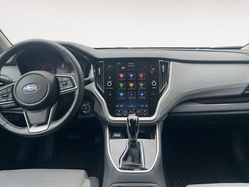 Used 2025 Subaru Outback Premium image 3