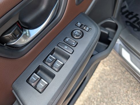 Used 2024 Honda Pilot Elite image 25