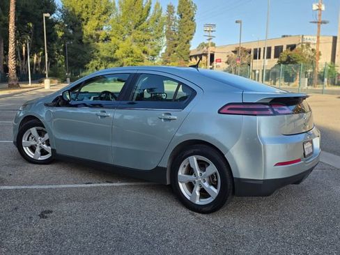Used 2013 Chevrolet Volt FWD image 13