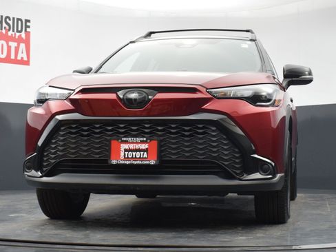 Used 2025 Toyota Corolla Cross AWD Hybrid w/ Moonroof Package image 32