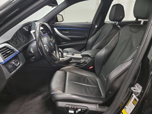 Used 2018 BMW 340i xDrive Sedan AWD/4WD image 12