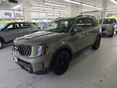 Used 2024 Kia Telluride SX Prestige X-Pro AWD/4WD image 2