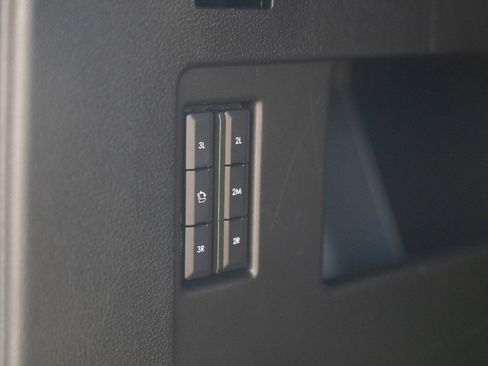 Used 2018 Lincoln Navigator Reserve w/ Technology Package image 19