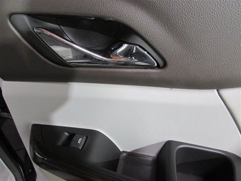 Used 2023 GMC Acadia SLT image 73